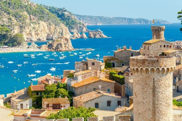 Plongée dans la culture catalane à perpignan avec les cottages de perpignan